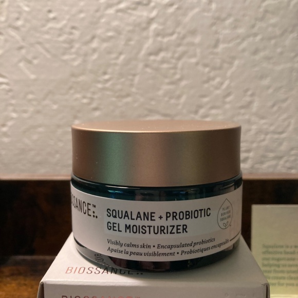 Biossance Squalene + Probiotic Gel Moisturizer - Picture 3 of 8
